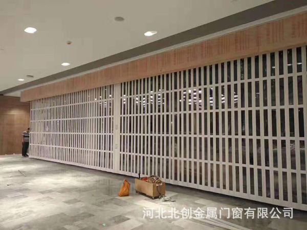 PVC水晶折疊門.jpg